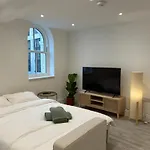 Prime Location Kensington Apartments